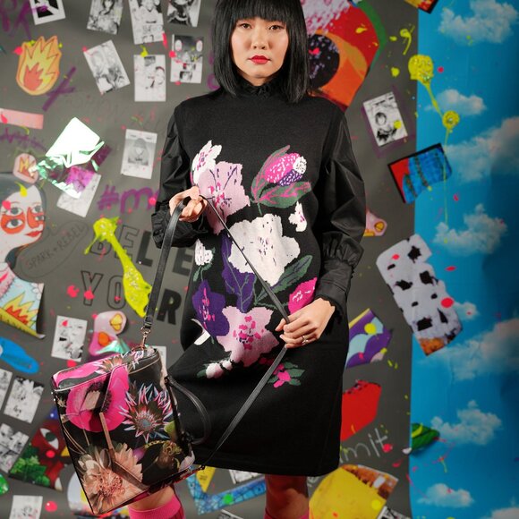 Ted Baker Floral Print Crossbody Bag with Removable Straps and Pink Lining - Picture 10 of 11